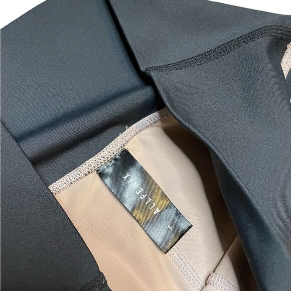 ALL FENIX Ivy High Rise Leggings Black Pink White Size Small - Picture 9 of 9